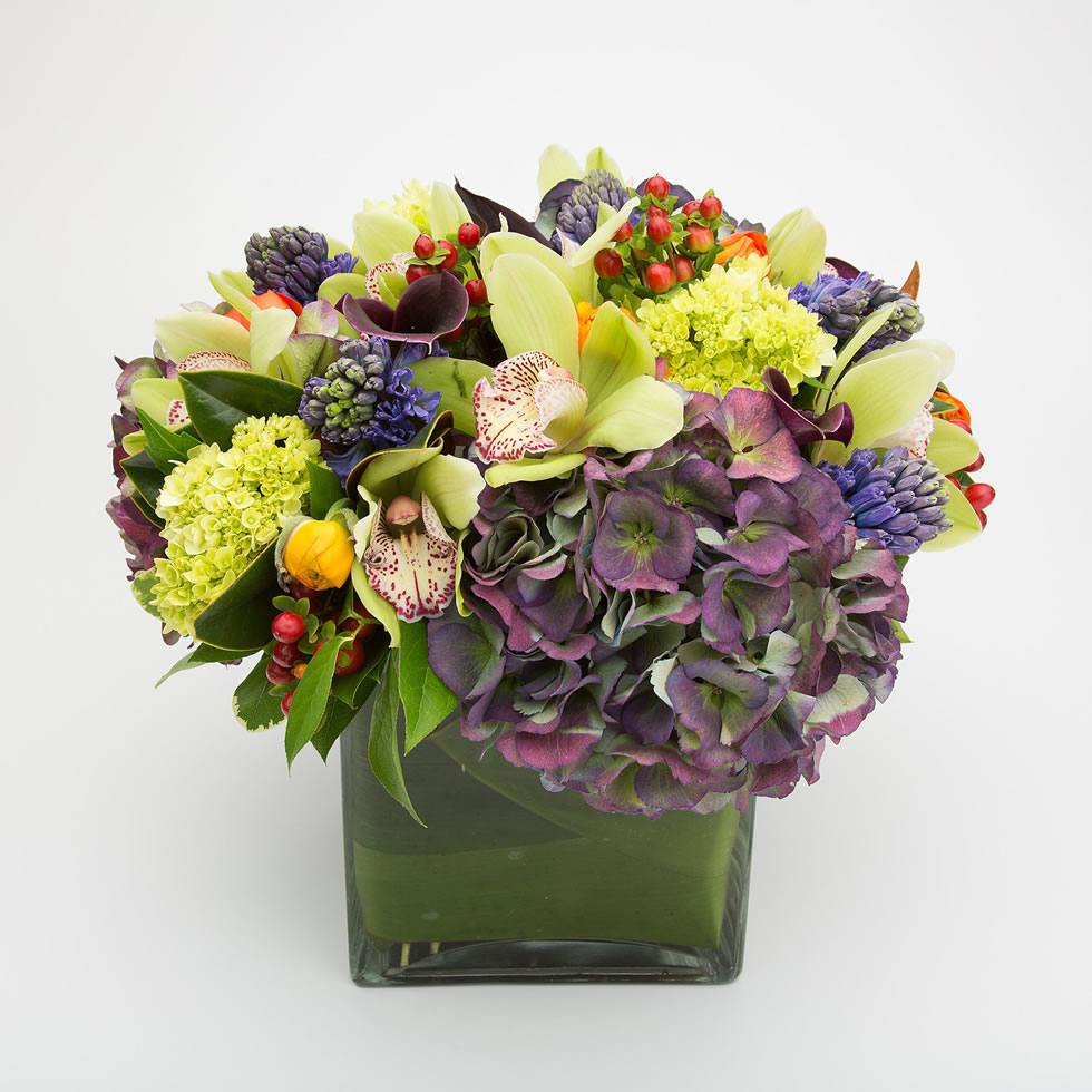 Violet Splendor – Elegant Purple Floral Cube